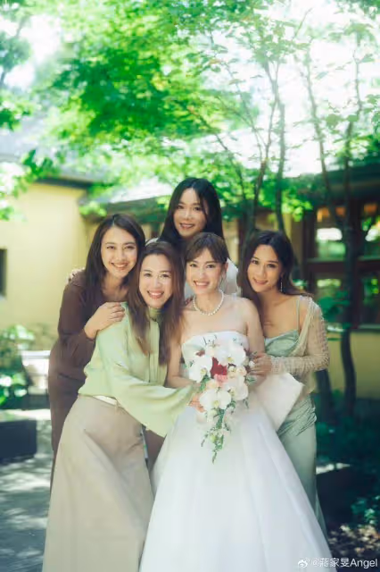TVB實力小花現身節目,上月日本大婚,自曝與老公兩年後造人