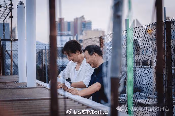 周吉佩新歌《第三人生》邀重量級演員參與拍攝!獲袁富華讚有演戲潛質:好快上手!