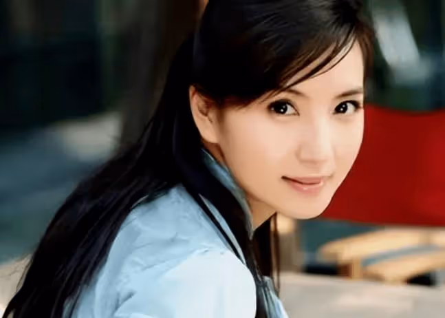 「萬人迷」陳好:31歲嫁百億富豪,生3孩子,「消失」11年後復出,竟變成這樣