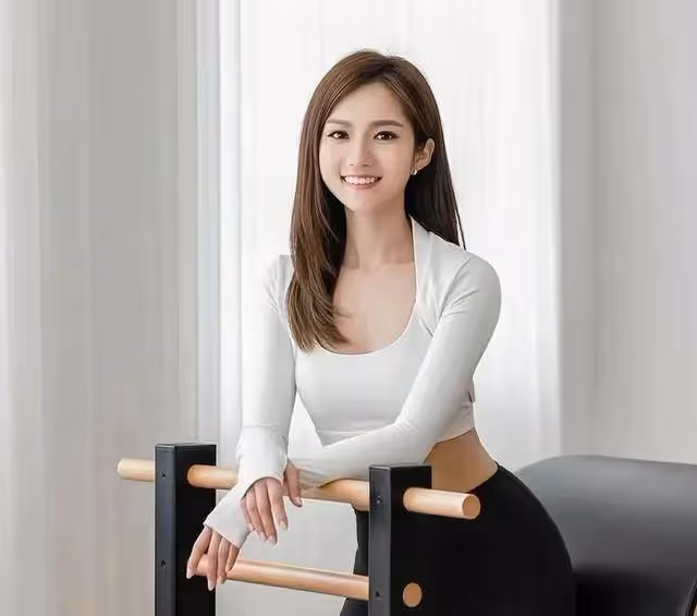 恭喜!TVB年輕藝人將舉辦婚禮,男方是富二代,女方是普拉提導師