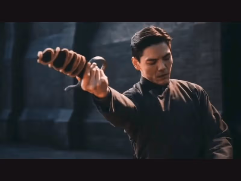 向佐爆紅,多名粉絲接機瘋狂示愛不知所措,面對全民嘲諷風評轉向