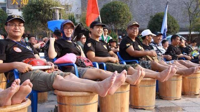 這4個「吸陽」行為，男性早該忍住，為健康別太放縱自己