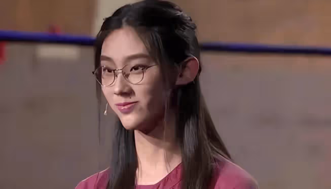 事實證明,「消失」多年的清華才女武亦姝,證實了董卿當年沒說錯