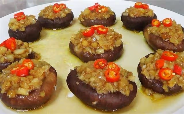 香菇最過癮的吃法,蒜蓉香菇,鮮香味美,吃一口滿口香,先收藏了