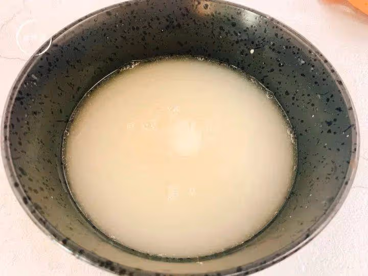 做包子時,切記不能只加酵母!多加「2白」,包子又白又香又筋道,超好吃