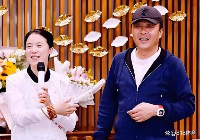排面!王楠和巨富老公北京豪宅為馬龍慶生,龍隊攜美麗妻子夏露撒糖