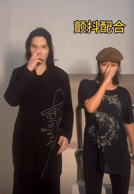 笑死!向太模仿向佐摸鼻樑,還說是向佐後媽!醫生提醒模仿有風險