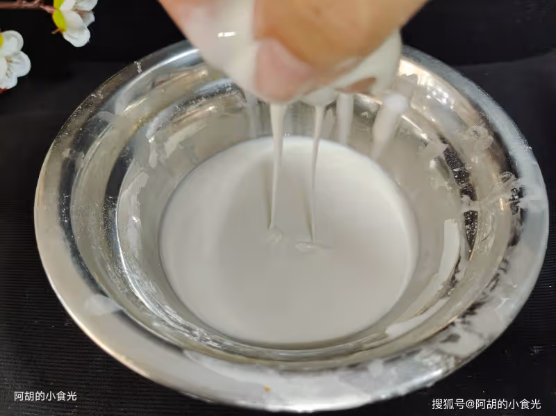 天冷了別錯過這個菜 !十多塊錢煮上一碗,有菜有肉還有湯、鮮滑不膩又開胃