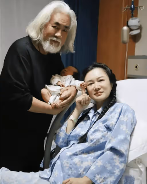 張紀中媳婦直呼剖腹產太疼了,傷口很大很長,母乳不足孩子吃不飽