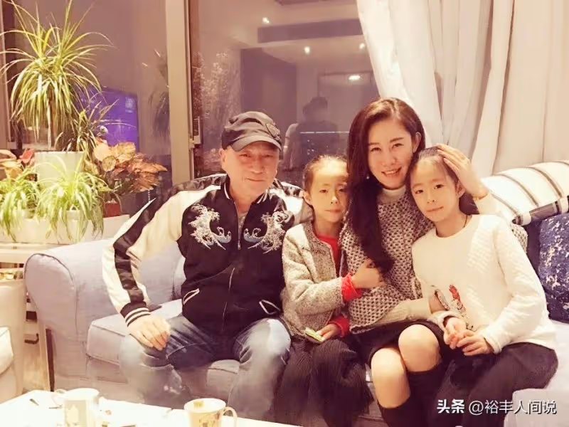 湯鎮業大女兒出嫁眾星雲集!劉嘉玲苗僑偉親密合影,劉德華送祝福