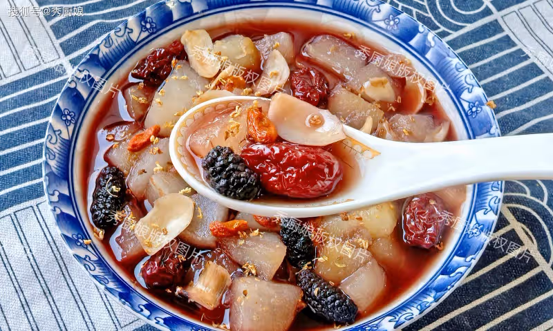 「秋天吃一果,中藥不用喝」,一潤肺,二養心,三排毒,快吃起來