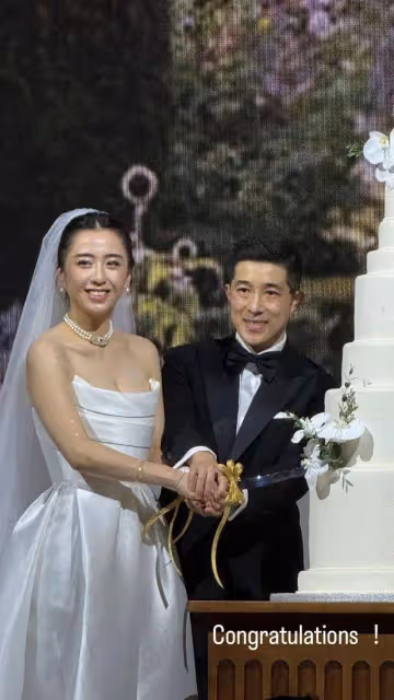恭喜!TVB前男星湯鎮業女兒出嫁!前妻穿紅裙全場最亮眼!新郎帥氣像明星!