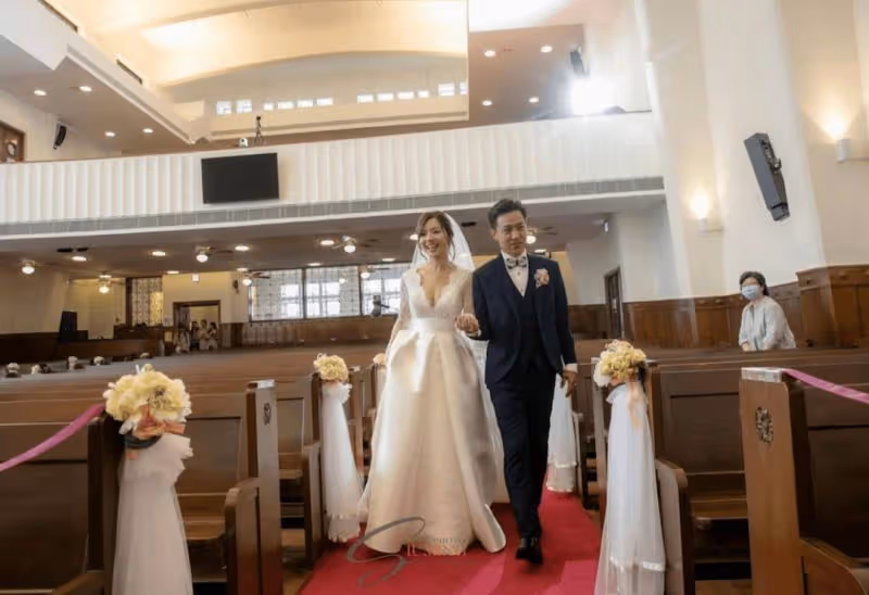 TVB小花疑宣布離巢!與圈外男友幸福結婚,卻經歷小產後今年離婚