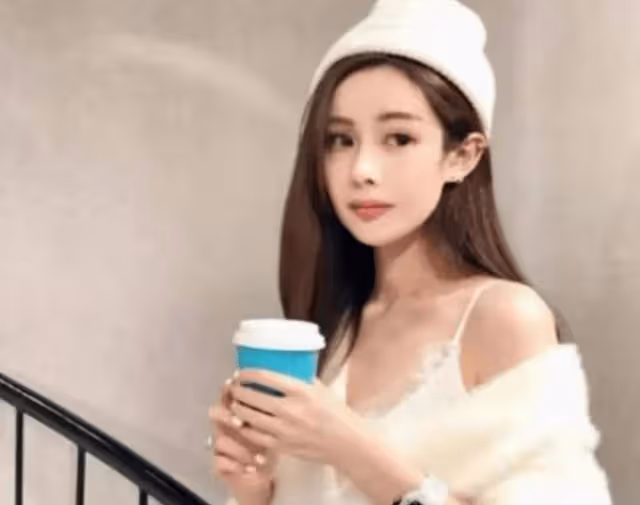 撈女韋雪:拒4000萬分手費,母憑子貴得9億,王思聰驚呼高端玩家,如今怎樣了?