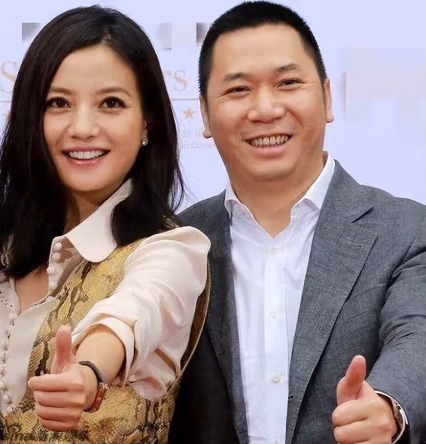 「拋棄」楊穎、選擇「蛋糕妹」的黃曉明,淪為全網笑話,楊冪的話終於有人信了