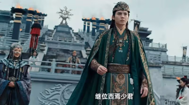 《春花焰》大結局:殷落梅中催情香後愛上太子,眉林墨脈毒發離世