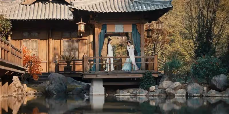 《春花焰》大結局:殷落梅中催情香後愛上太子,眉林墨脈毒發離世