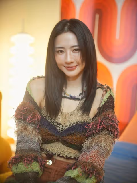 直擊香港男星背新歡暗媾女神!撩逗成功約吃宵夜,曾被批偷食慣犯
