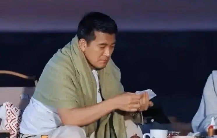 楊子被質疑了假富豪,原來是家族企業靠哥哥發家,空有股份沒實權