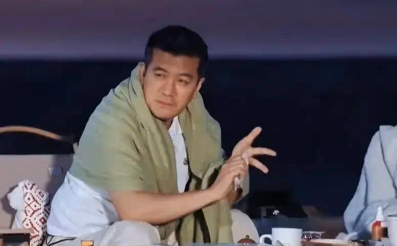 楊子被質疑了假富豪,原來是家族企業靠哥哥發家,空有股份沒實權