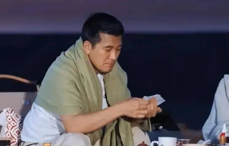楊子被質疑了假富豪,原來是家族企業靠哥哥發家,空有股份沒實權