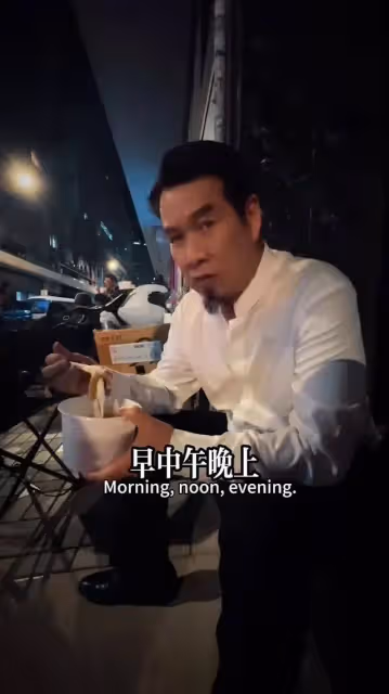 TVB老戲骨白彪進駐內地平台,78歲依然拍戲到半夜,讓網友心酸