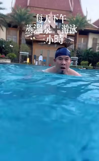 TVB老戲骨白彪進駐內地平台,78歲依然拍戲到半夜,讓網友心酸