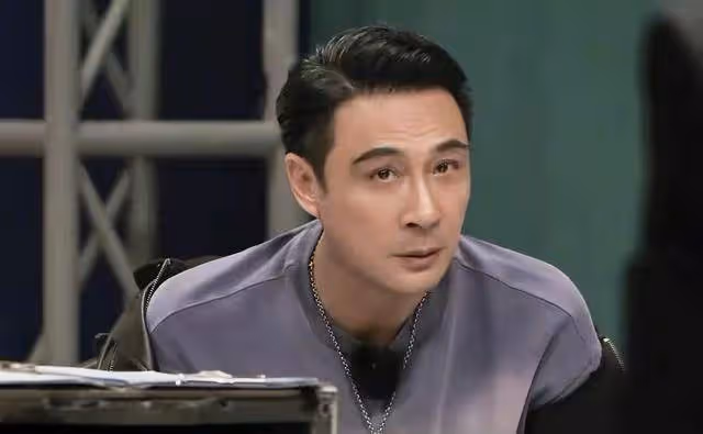 港星吳鎮宇兒子費曼近況曝光!16歲被指像極了中年人,自帶油膩感