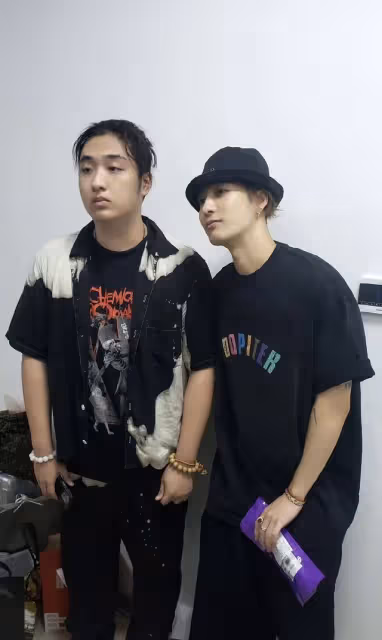 港星吳鎮宇兒子費曼近況曝光!16歲被指像極了中年人,自帶油膩感