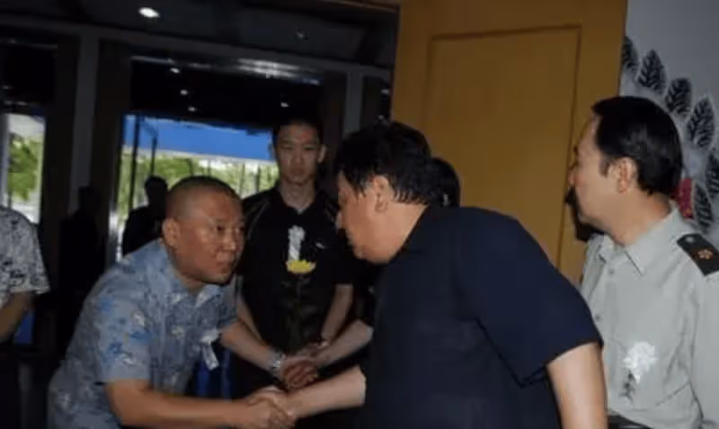 郭德綱當選文促會副主席,和姜昆的恩怨更深,一路走來非常不容易