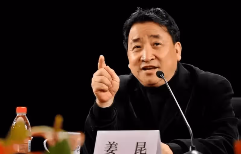 郭德綱當選文促會副主席,和姜昆的恩怨更深,一路走來非常不容易