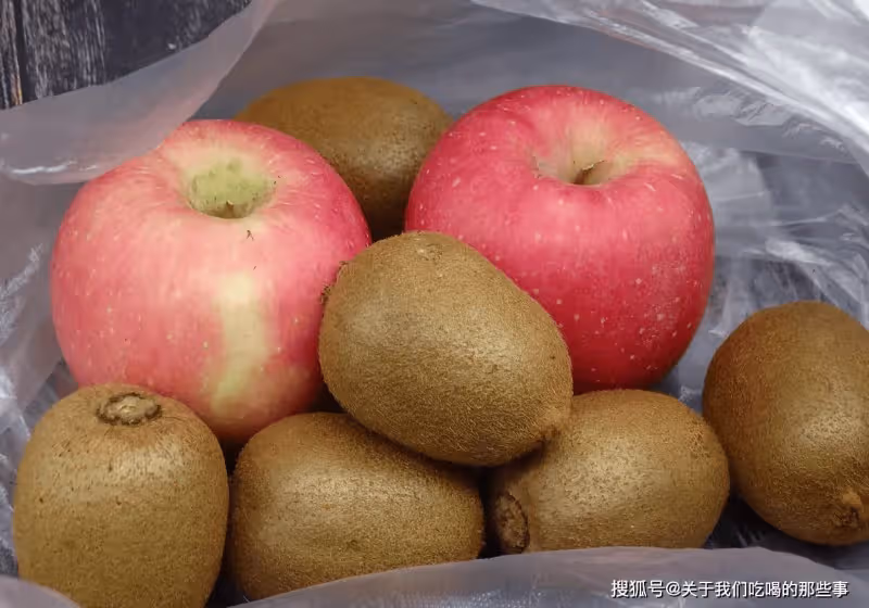獼猴桃放鍋里蒸一蒸,居然這麼神奇,好多人還不知道,看完漲知識