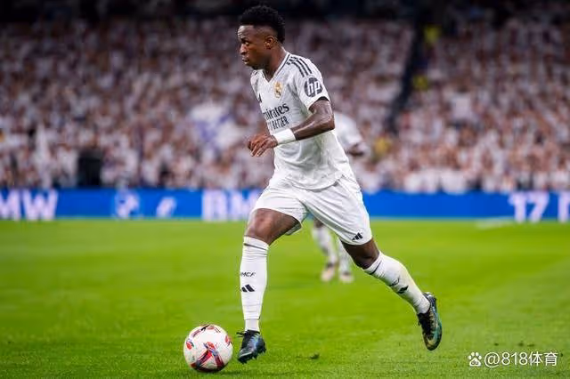 金球先生!維尼修斯半場戴帽率皇馬5-2逆轉,狂奔80米爆射破門超神