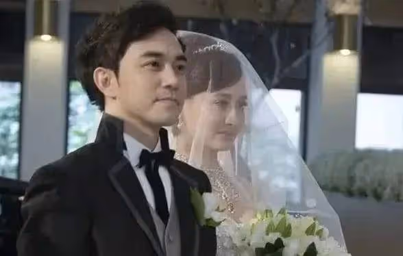 「最美瓊瑤女郎」,事業平平,嫁百億富豪做丁克,50歲的她卻活成人生贏家