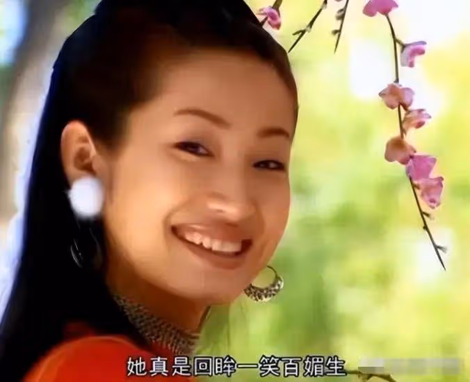 年紀越大越美的4位女星,與小17歲的弟弟相戀,這也太般配!