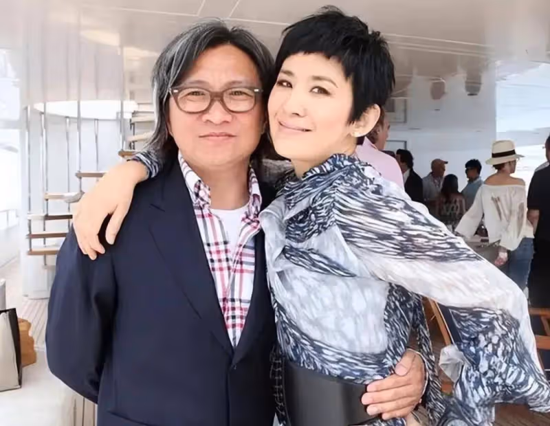 59歲吳君如再次入圍金馬影后,與陳可辛相戀20年不結婚,後悔了麼