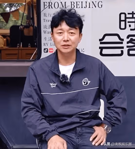 烏鎮戲劇節：沈騰一臉褶子，黃磊又腫了，我卻被萬茜的生圖驚艷了