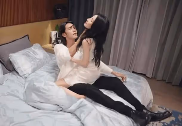 澄清本人不是渣男!TVB花旦林夏薇上演色誘一幕,稱老公很放心!