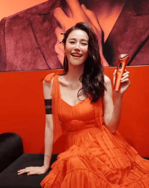 TVB花旦黃翠如傳懷孕笑得開心！大曬老公半身照，誇他半年瘋狂做運動