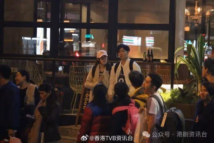 TVB當紅小花與男友六年情未變?網民捕獲約會經過細節