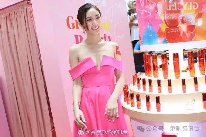 陳曉華一提朱敏瀚即扮傻1郭柏妍剛27歲自稱體弱多病