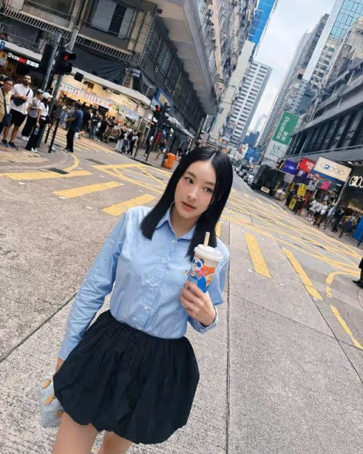 TVB力捧小花獲圈中好友慶生,幾人因戲結緣,壽星女神味十足