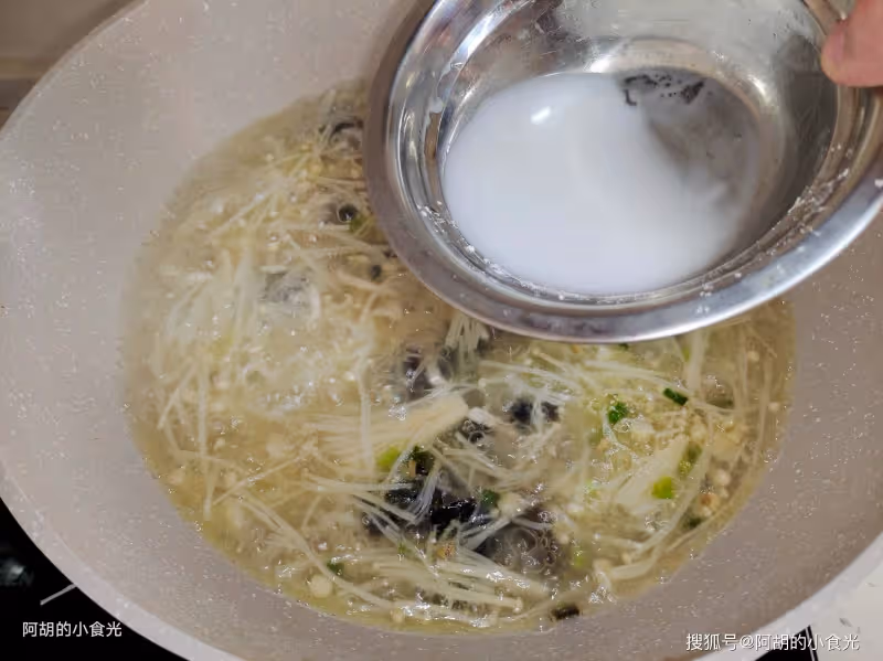 這湯比雞湯魚湯強,天冷每天都能來一碗!沒胃口是不存在的,還特暖人