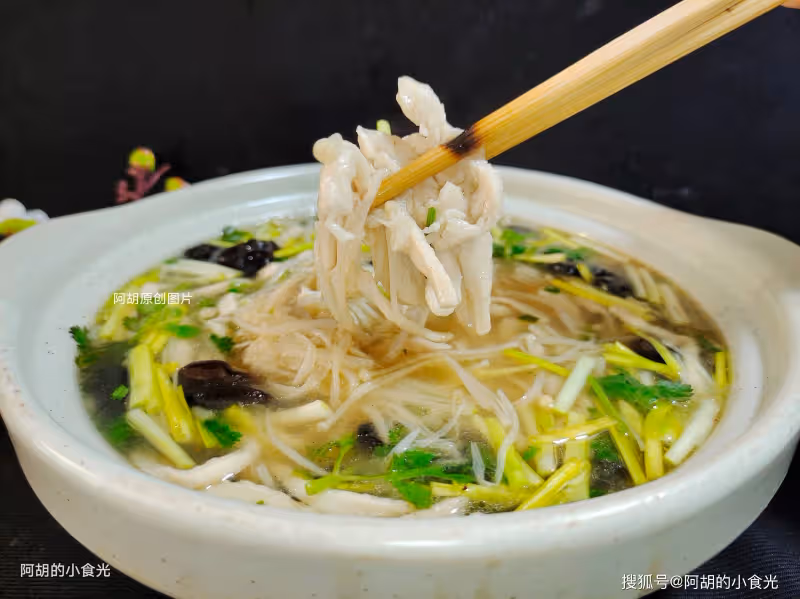 這湯比雞湯魚湯強,天冷每天都能來一碗!沒胃口是不存在的,還特暖人