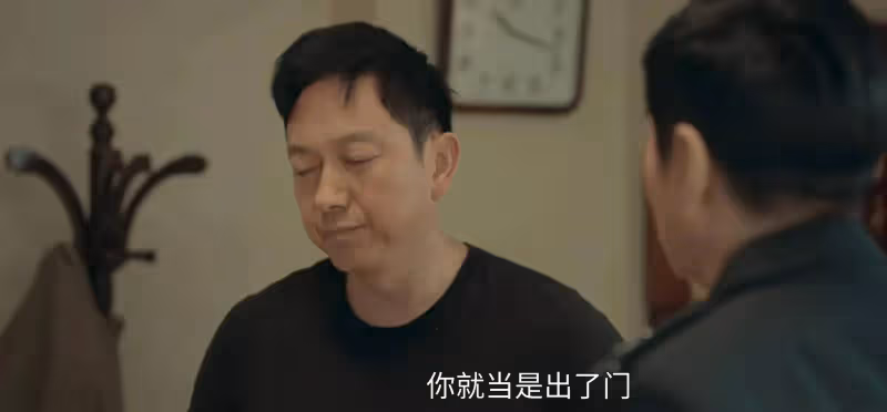 一口氣追了六集《黑白決》，我知道誰是大boss了