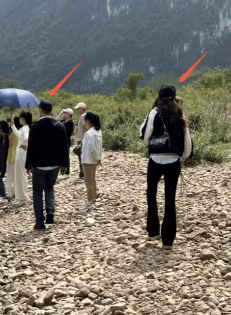 莫文蔚夫妻桂林旅遊被偶遇，夫妻倆難得同框，莫文蔚本人好瘦好美