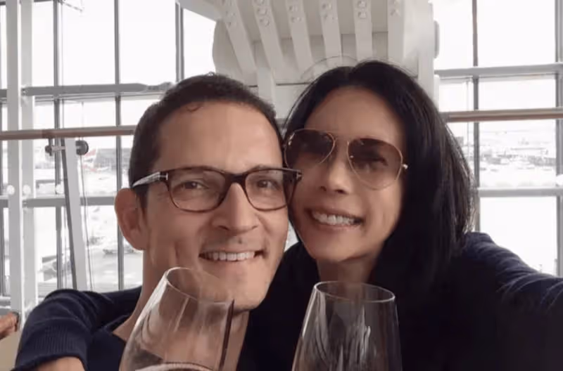 莫文蔚夫妻桂林旅遊被偶遇，夫妻倆難得同框，莫文蔚本人好瘦好美