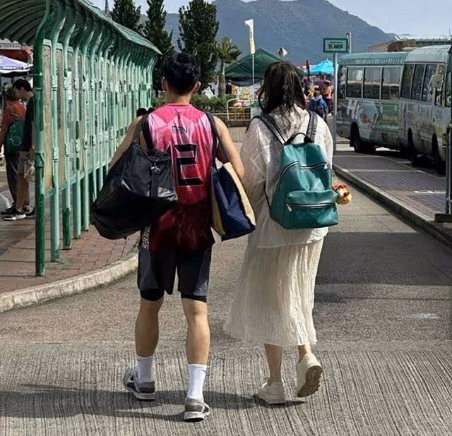 恭喜!TVB知名女星與緋聞男友再同框,戀情傳足六年越發穩定
