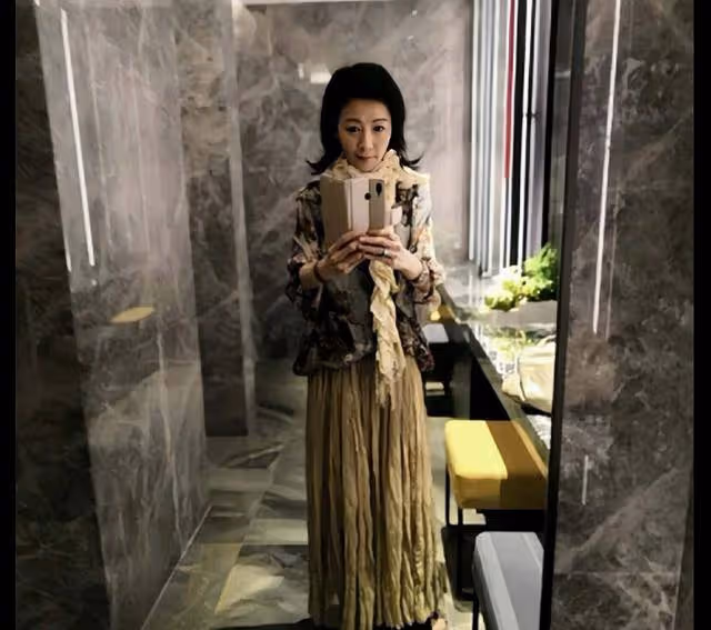 香港知名女星近照消瘦,患厭食症暴瘦,結束7年同性戀情至今單身