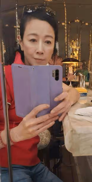 香港一代女神曾迷倒郭富城和千億富豪!如今雙頰凹陷瘦到「脫相」!